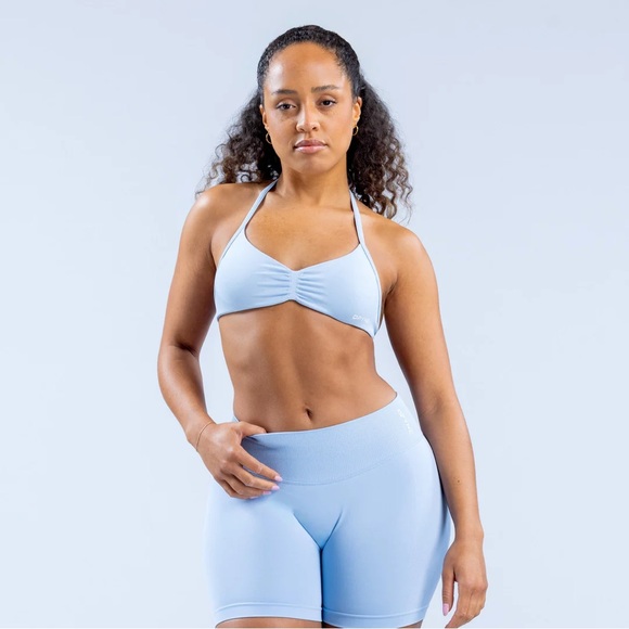 Impact Strappy Bra - Picture 1 of 6